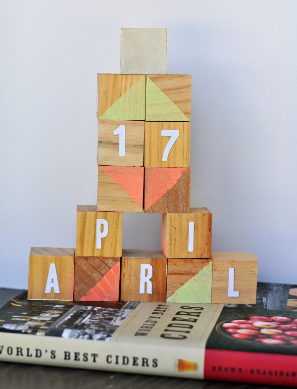 DIY block calendar april with date big